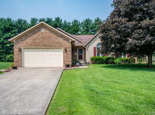 6417 Meadow Oak Dr, Georgetown, IN 47122