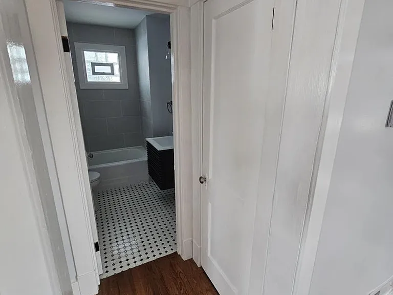 3115 Quay St — Photo 5