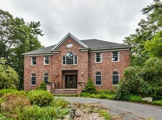 58 Walpole St, Dover, MA 02030