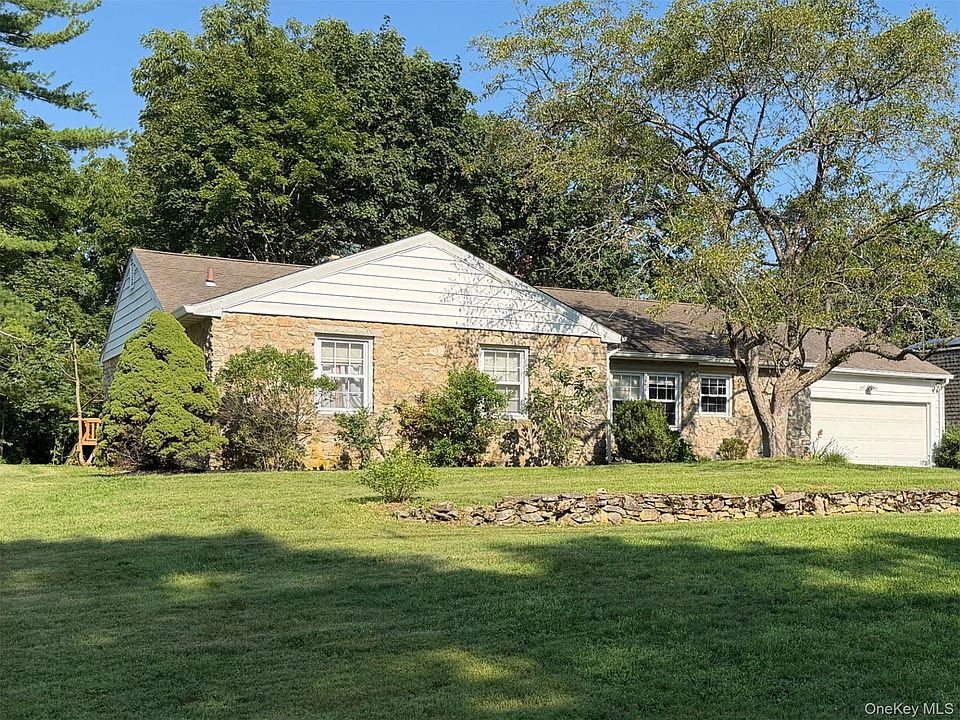 1st image of 44 Ireland Drive