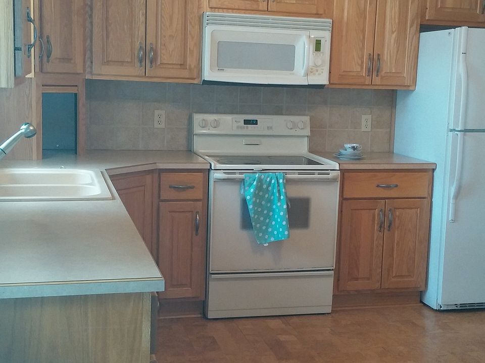 2nd image of 1817 Marc St