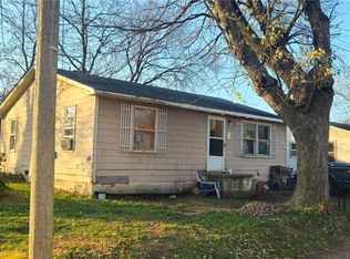501 S Henderson St, Salem, MO 65560