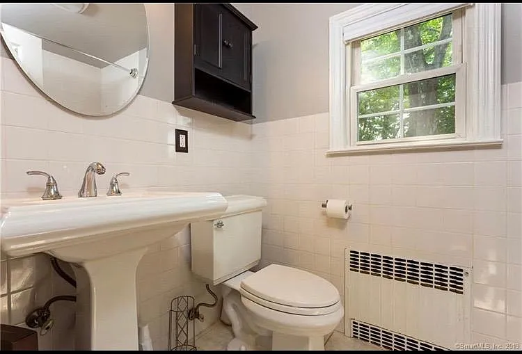 28 Brooklawn Ave — Photo 9