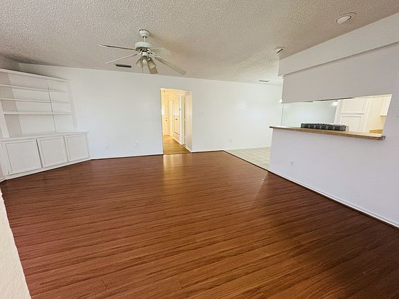 2nd image of 2301 Monte Carlo Dr APT A