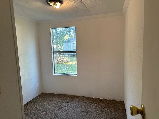 173 Robbins Ave — Photo 9