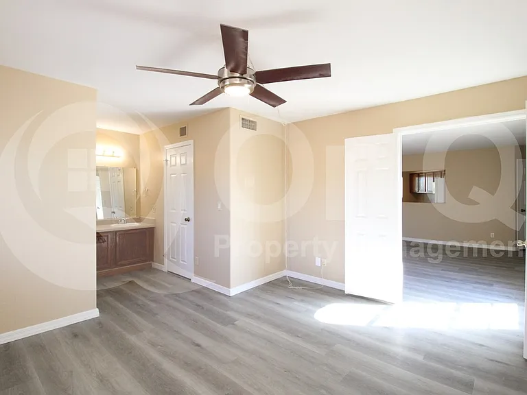 13035 N 34th St #15 — Photo 11