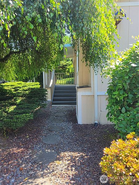 3rd image of 1427 100th Street SW #82