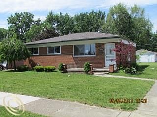 3rd image of 22127 Hoffman St