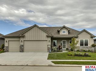 7502 N 168th Ave, Bennington, NE 68007