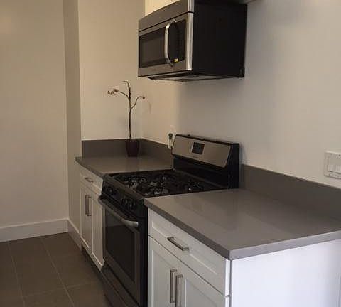 5th image of 1241 Granville Ave #4sjf1ghtj