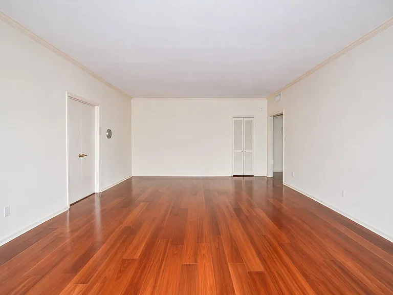 2425 Underwood St #346 — Photo 13