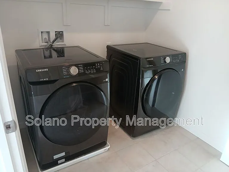 938 Fruit Stand Cir — Photo 16