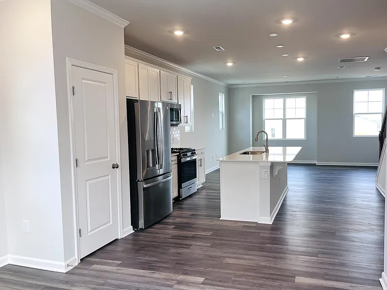 153 Summer Violet Ln — Photo 8