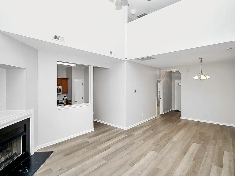 1332 Anthem Ct — Photo 3
