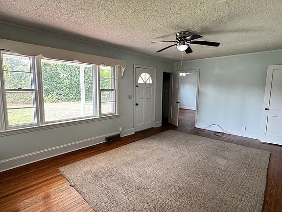 2nd image of 389 Haw Branch Rd