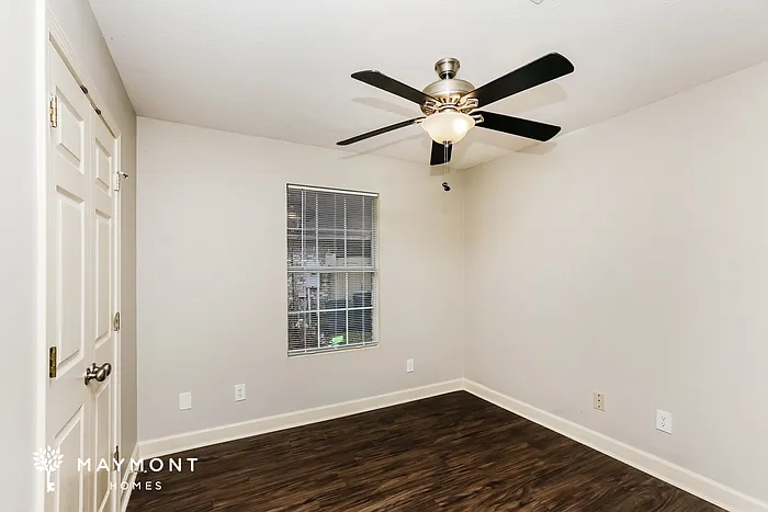 1556 Chelsea Ln — Photo 7