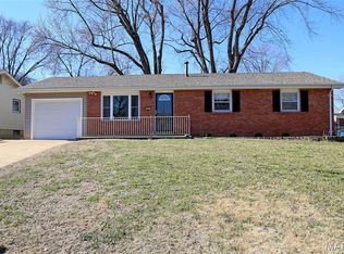 625 Nancy Dr, Saint Charles, MO 63301