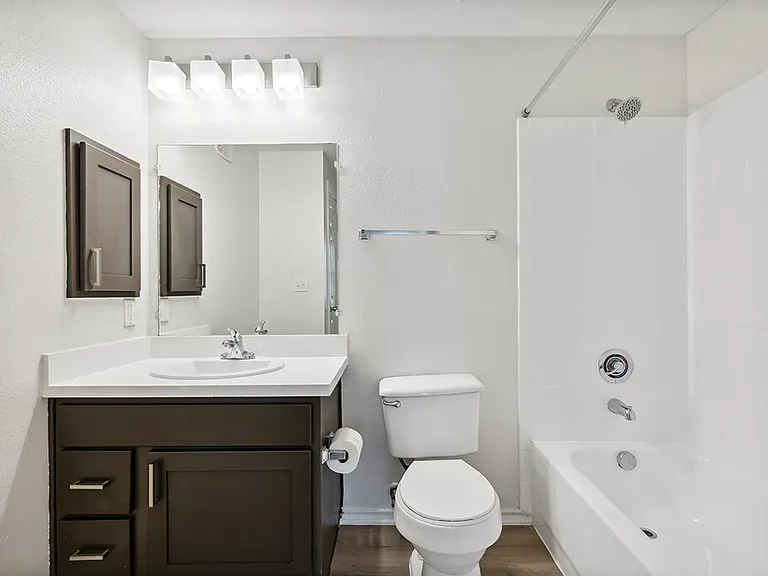 Bonito Parque Apartments — Photo 9