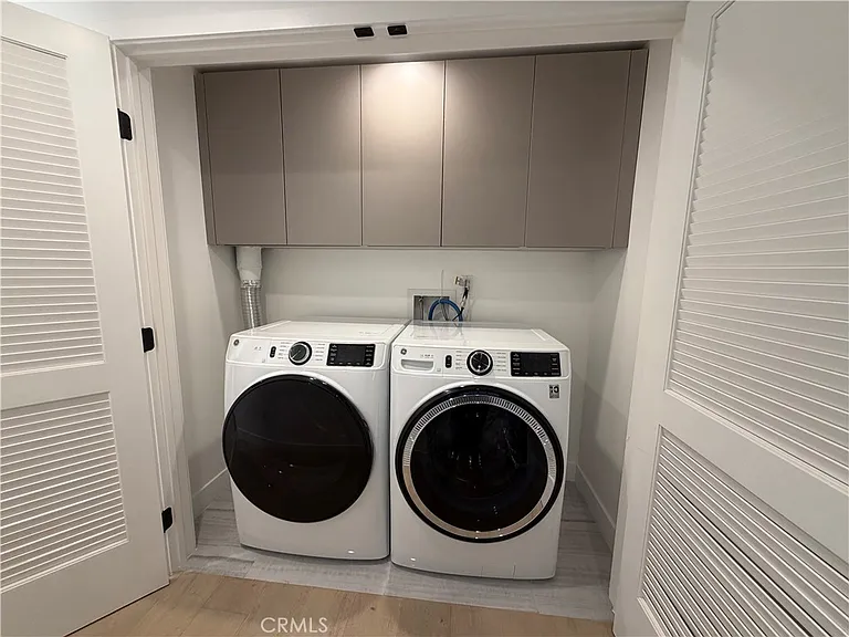 1123 S Shenandoah St #303 — Photo 15