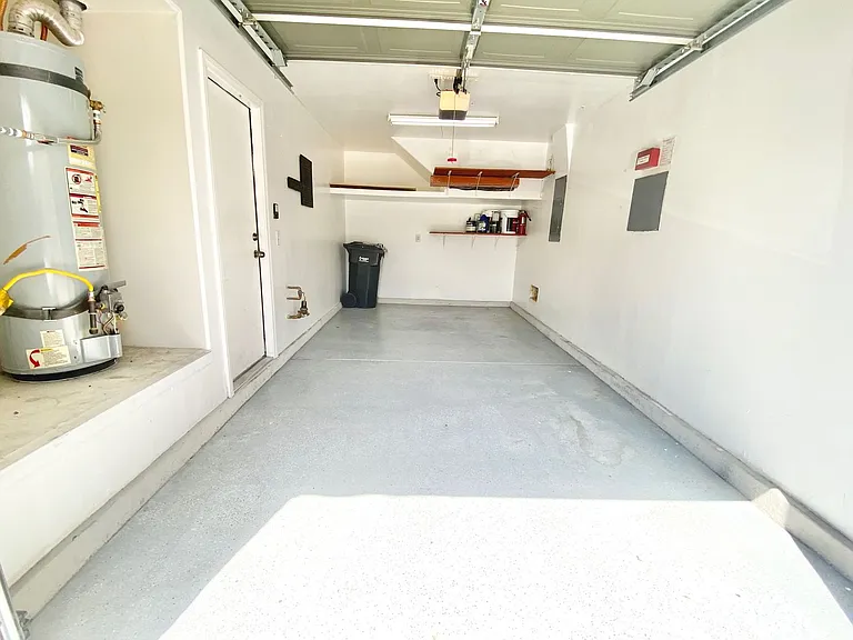 1060 Paradise Coach Dr — Photo 26