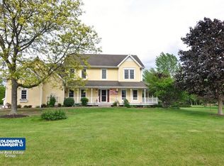 1524 Brentwood Dr, Sycamore, IL 60178