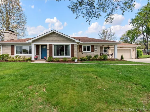 31 Wildwood Road, Jeffersonville, IN 47130