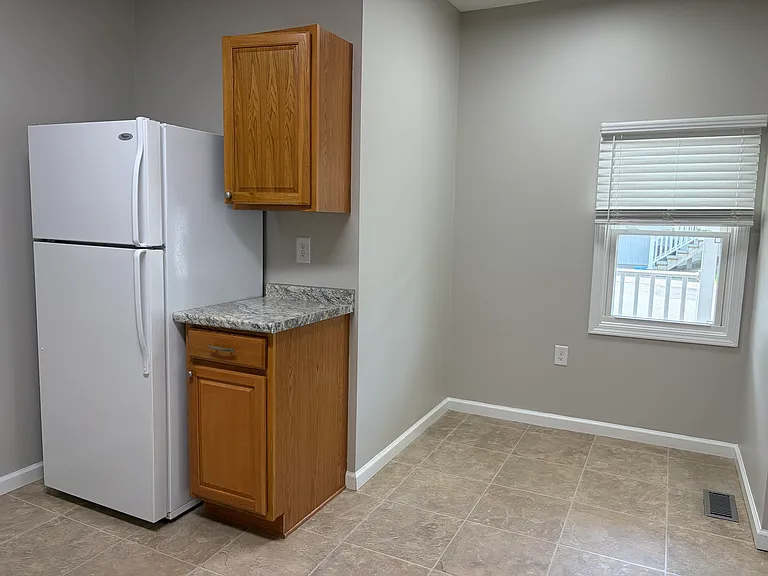 Dining Area; refrigerator has icemaker in freezer