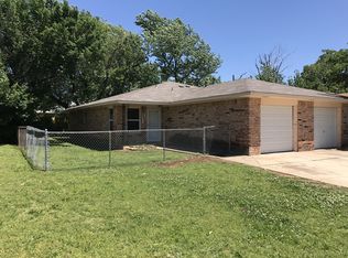 4036 Parkwoods Ln, Oklahoma City, OK 73110