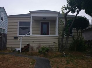 3222 44th Ave SW, Seattle, WA 98116