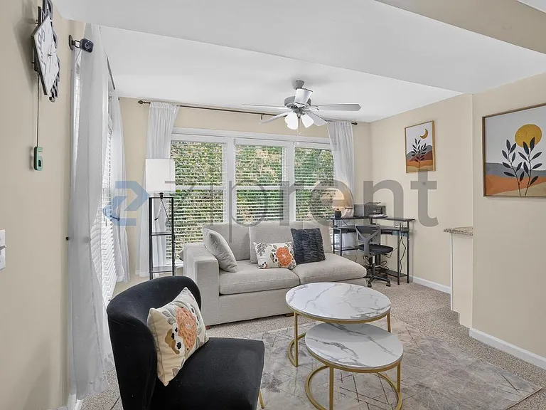 307 Hollyfax Cir — Photo 15
