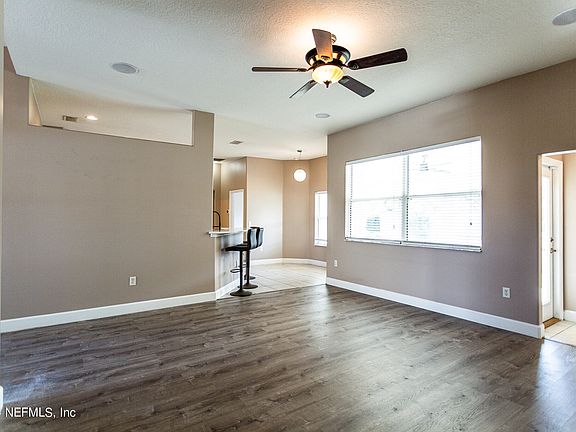 4th image of 4 RIVER Place