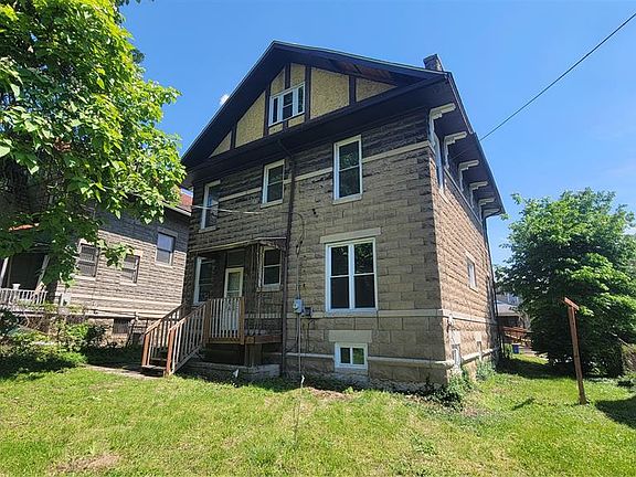 2nd image of 1215 Oakley Pl