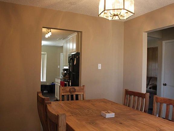 Spacious Dining Room