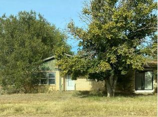 521 W Harris St, Spur, TX 79370