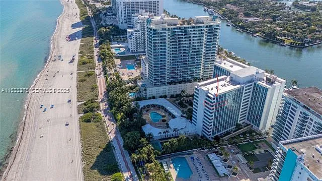 Building Photo - 5055 Collins Ave #11C