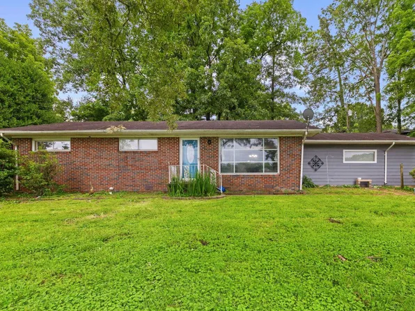 208 Fairground Rd, Florence, AL 35630