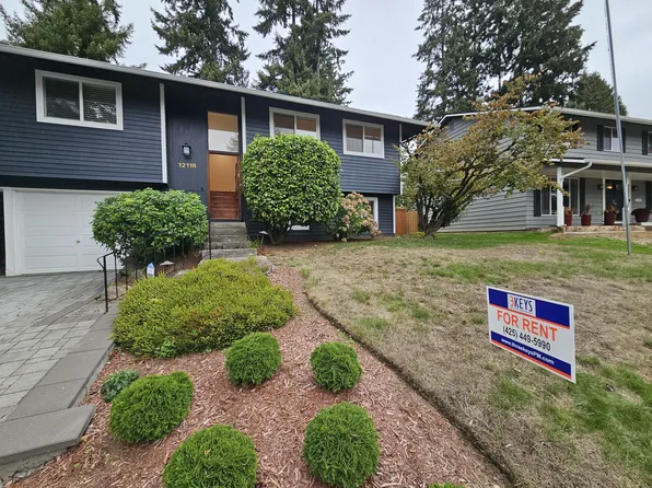 12118 NE 142nd St, Kirkland, WA 98034