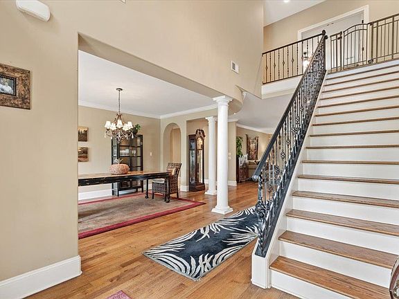 2nd image of 455 Grove Park Dr