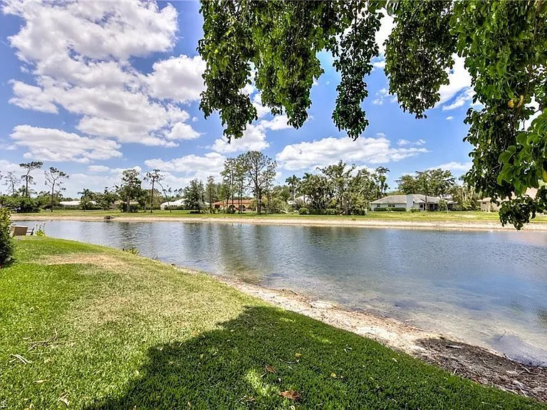 1645 Spoonbill Ln #C — Photo 44
