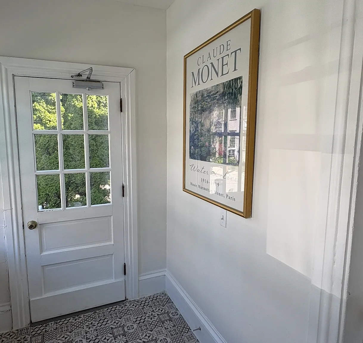 3 bed, 1044 sqft, $2,950 — Photo 3