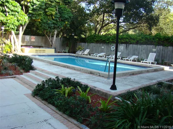 2545 S Bayshore Dr APT 308, Miami, FL 33133