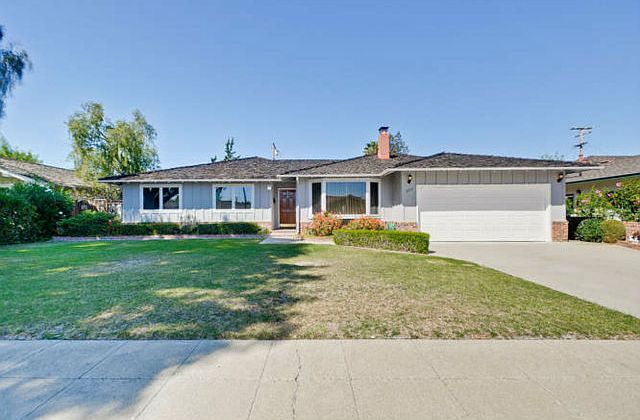 1st image of 3477 Walton Way