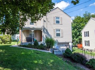 26 Harding St, Wethersfield, CT 06109