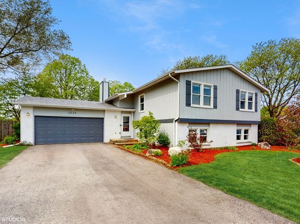 2525 Ridge Rd, Aurora, IL 60504