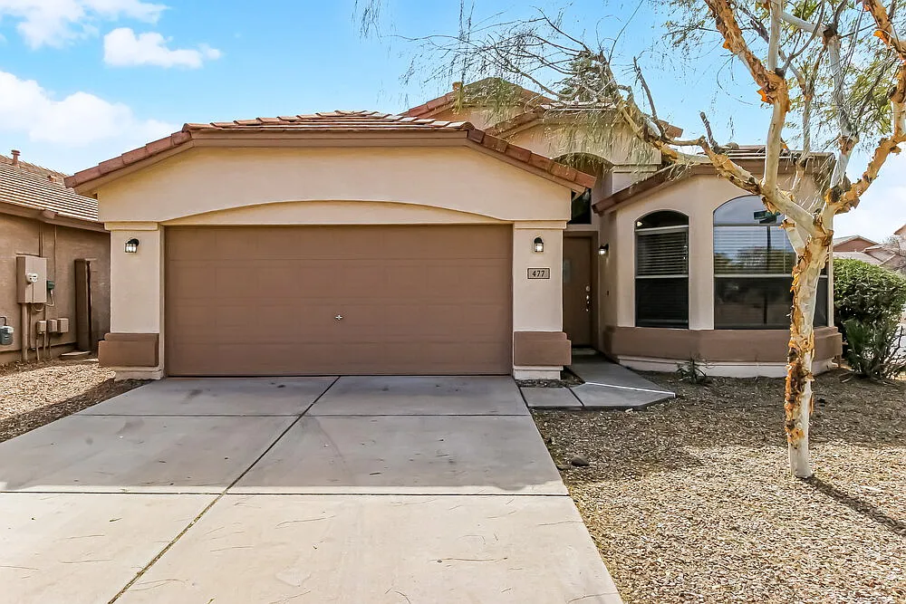 3 bed, 2.0 bath, 1655 sqft, $2,495 — Photo 1