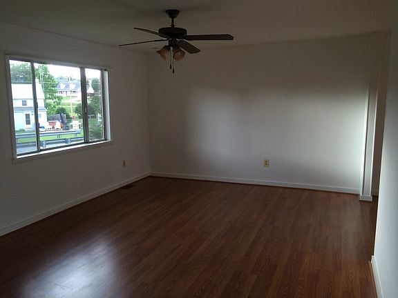 3rd image of 58 Federal Ave