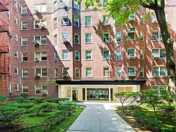 920 E 17th St APT 122, Brooklyn, NY 11230