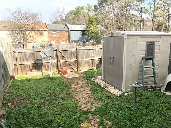 5th image of 4606 Ayton Ct #1