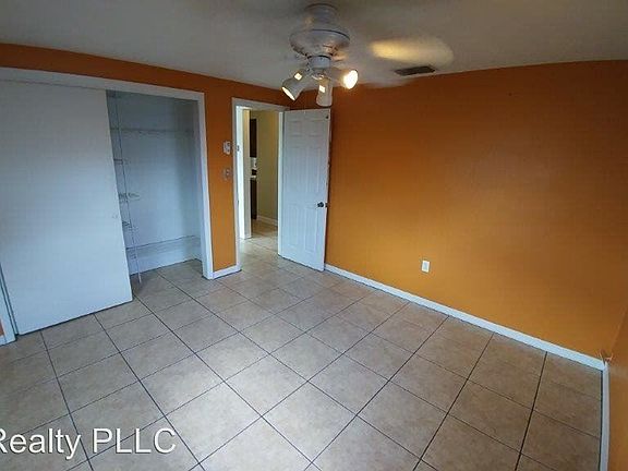 5th image of 4815 Odyssey Ave
