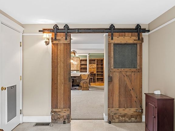 3rd image of 18 Tyler Ave